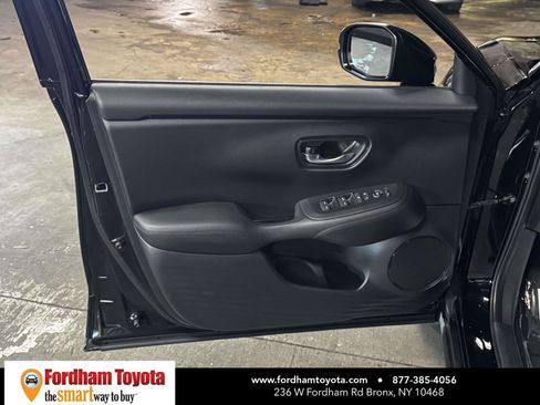Used 2024 Honda HR-V LX image 15