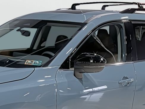 New 2026 Nissan Pathfinder Platinum AWD/4WD image 8