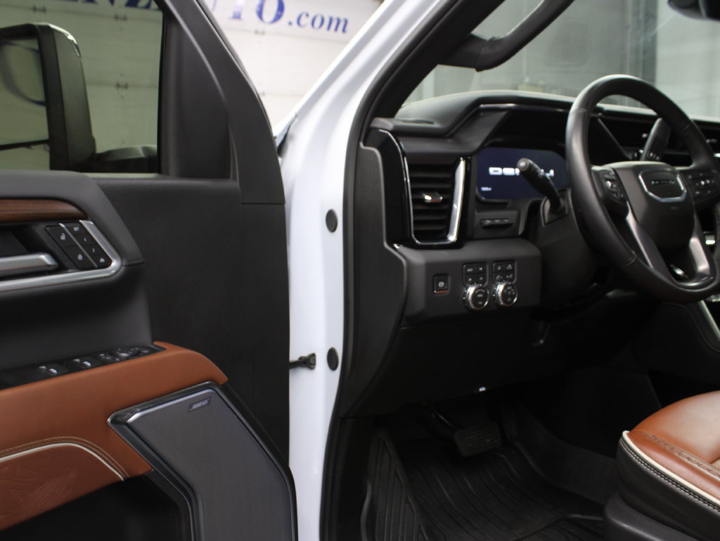 Used 2026 GMC Sierra 2500 Denali Ultimate w/ LPO, GMC Protection Package AWD/4WD image 61