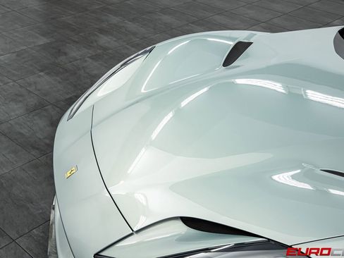 Used 2022 Ferrari 812 GTS RWD image 11