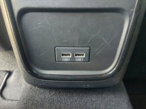 Used 2020 Chrysler 300 S image 15