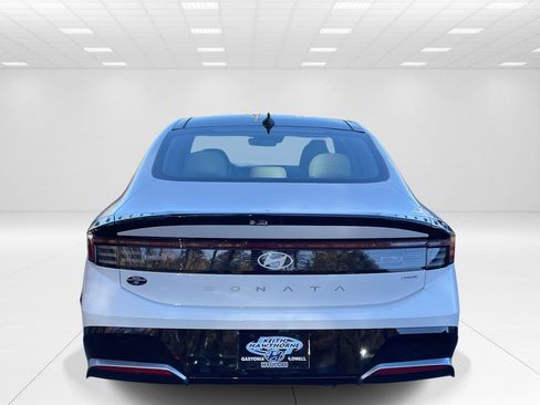 New 2026 Hyundai Sonata SEL FWD image 6