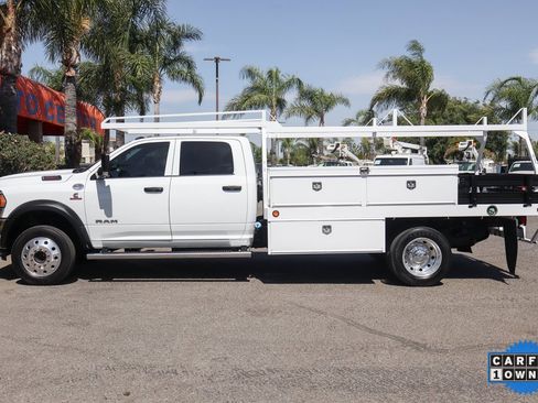 Used 2022 RAM 5500 Tradesman w/ Chrome Appearance Group image 5