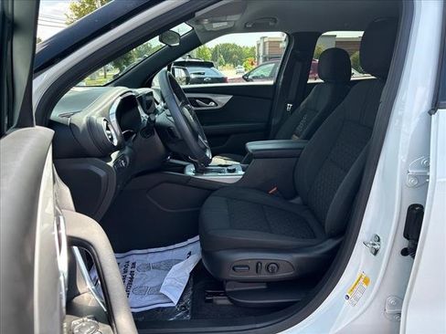 Used 2021 Chevrolet Blazer LT w/ LPO, Black Accent Package image 8