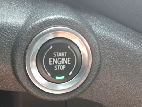 Used 2021 Chevrolet TrailBlazer ACTIV w/ Sun and Liftgate Package FWD image 21
