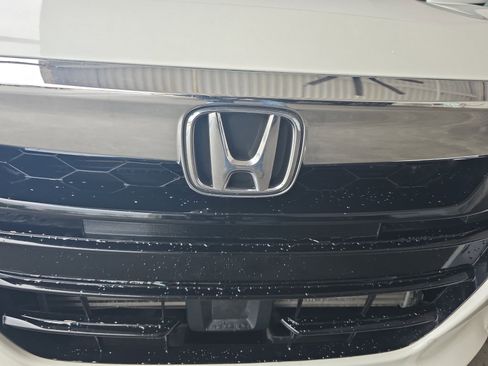 Used 2018 Honda Accord LX image 23