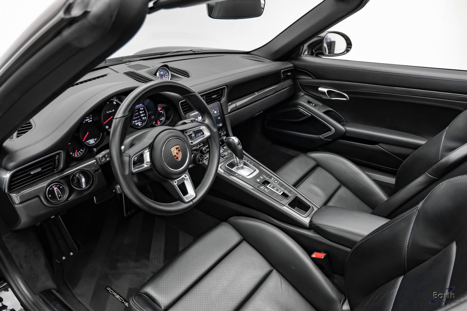 Used 2019 Porsche 911 Turbo S AWD/4WD image 3