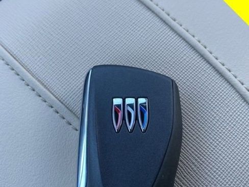 New 2025 Buick Enclave Preferred w/ LPO, Floor Liner Package image 28