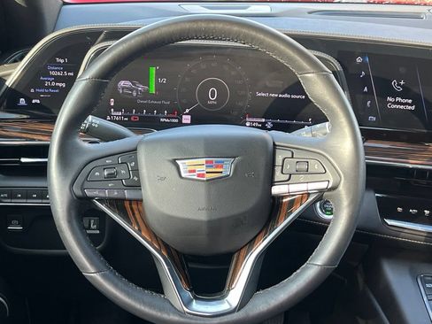 Used 2024 Cadillac Escalade Luxury w/ LPO, Floor Liner Package AWD/4WD image 15