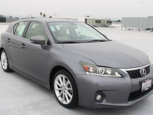 Used 2012 Lexus CT 200h Premium FWD image 2
