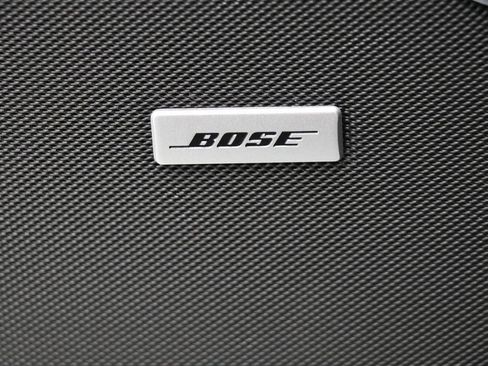 Used 2025 GMC Yukon XL Denali image 29