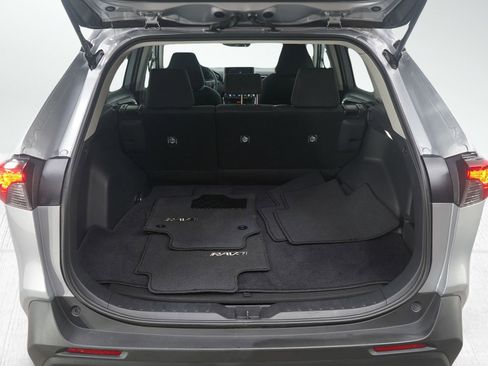 Used 2025 Toyota RAV4 LE image 9