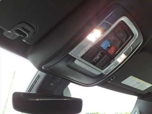 Used 2025 RAM 1500 Big Horn image 25