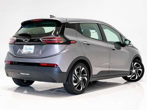 Used 2023 Chevrolet Bolt LT FWD image 34