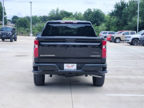 New 2026 Chevrolet Silverado 1500 Custom RWD image 8