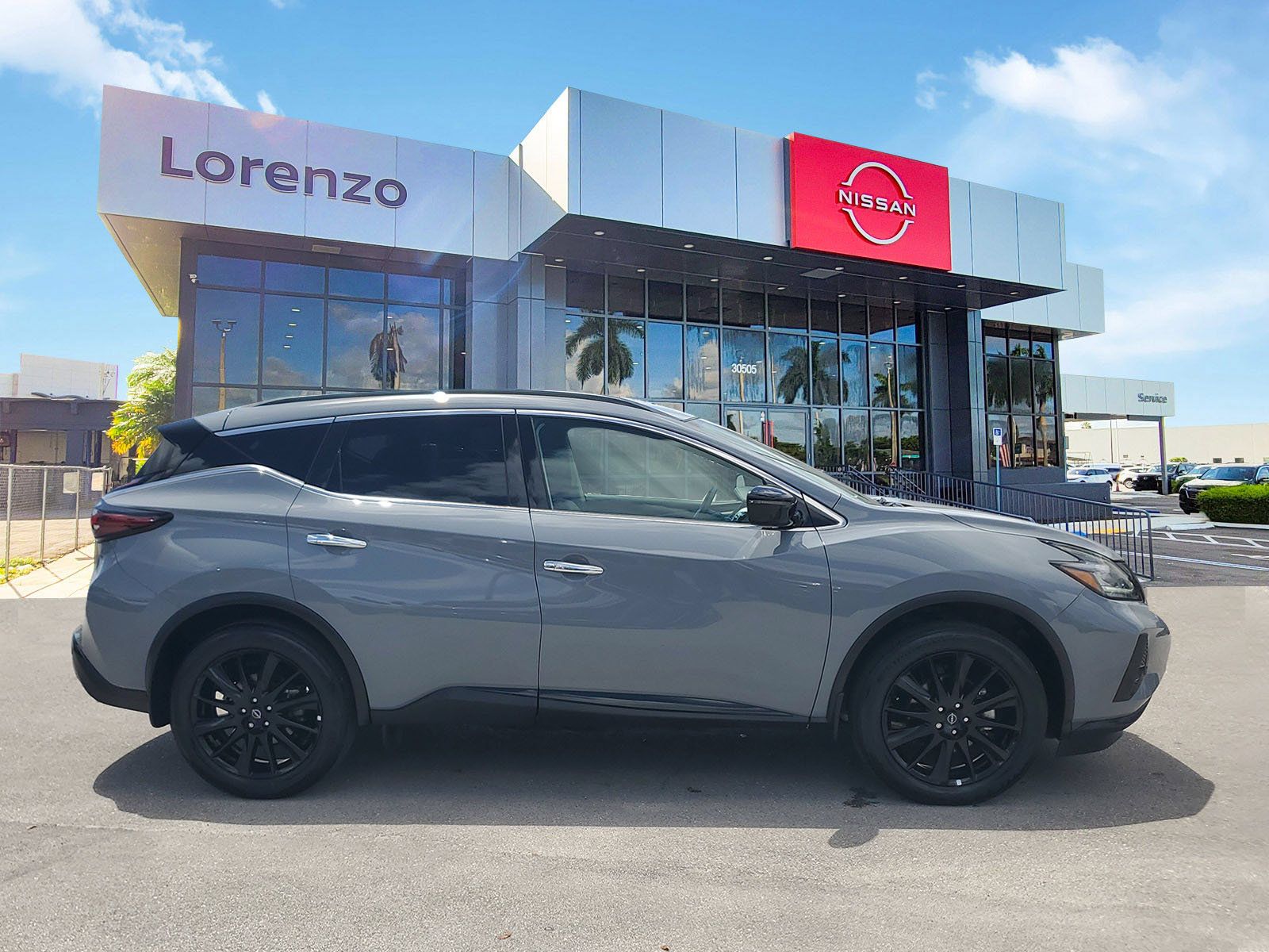 Certified 2024 Nissan Murano SV w/ SV Midnight Edition Package FWD image 4