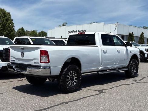 Used 2022 RAM 2500 Big Horn AWD/4WD image 2