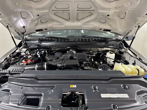 Used 2020 Ford F250 Lariat w/ Chrome Package image 27