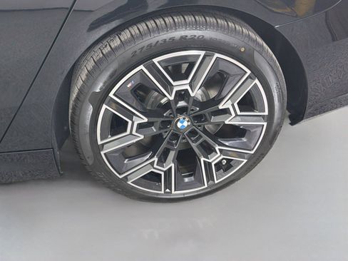 New 2027 BMW 550e xDrive w/ Executive Package AWD/4WD image 31