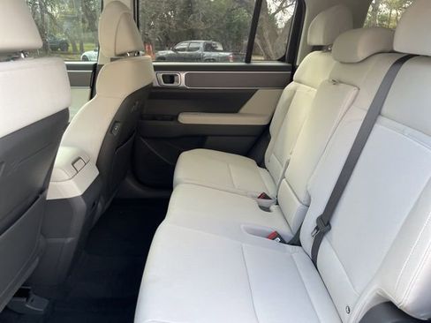 New 2026 Hyundai Santa Fe SE image 10