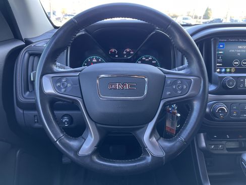 Used 2022 GMC Canyon AT4 image 17