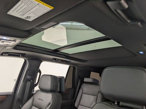 Used 2026 GMC Yukon Denali w/ Denali Reserve Package image 16