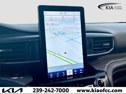 Used 2022 Ford Explorer Platinum w/ Technology Package image 32