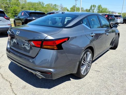 Certified 2024 Nissan Altima 2.5 SL FWD image 16