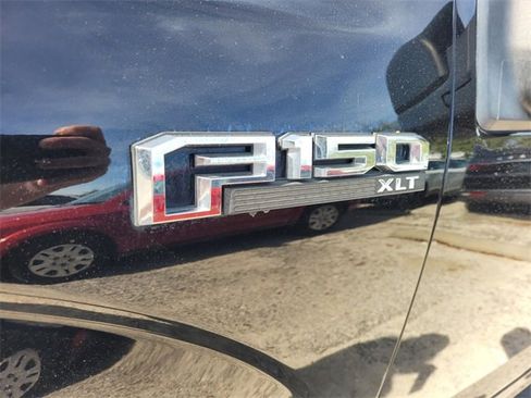 Used 2019 Ford F150 XLT w/ Equipment Group 302A Luxury image 5