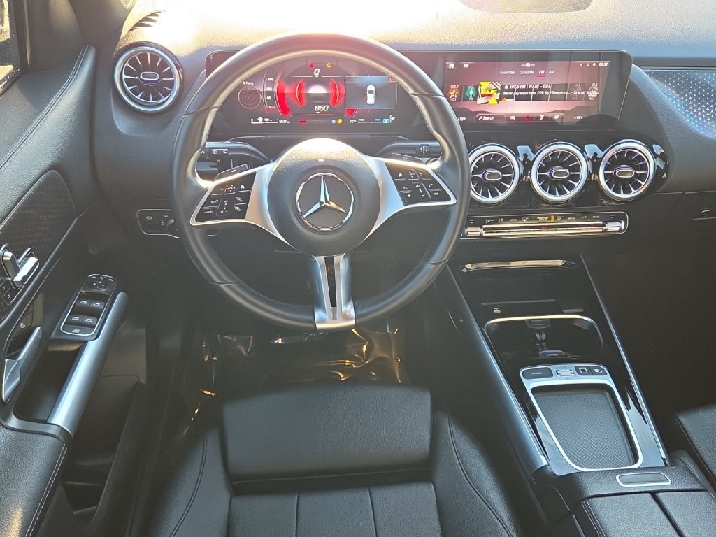 Used 2025 Mercedes-Benz GLA 250 image 14