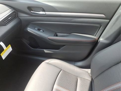 New 2026 Nissan Altima 2.5 SR FWD image 27