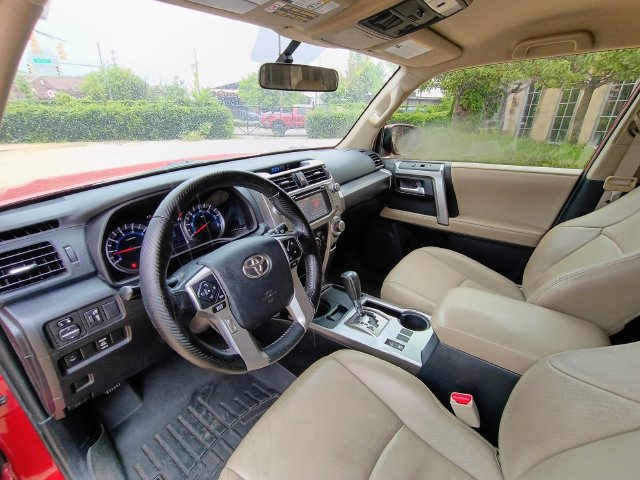 Used 2016 Toyota 4Runner SR5 RWD image 28