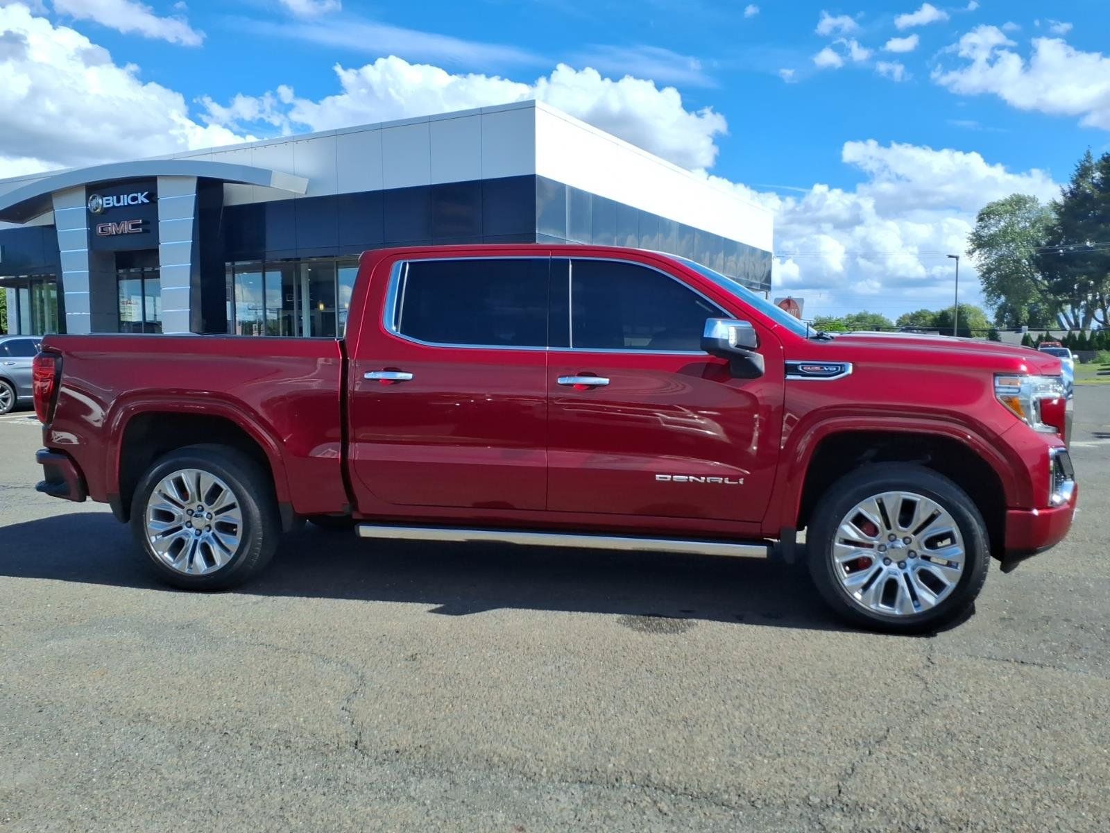 Certified 2020 GMC Sierra 1500 Denali w/ Denali Ultimate Package AWD/4WD image 2