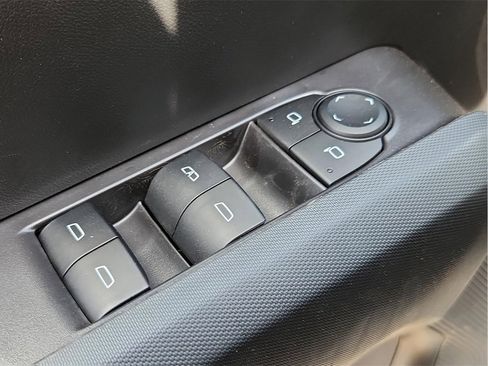 New 2025 Chevrolet Colorado LT w/ LPO, Pro Essentials Package image 17