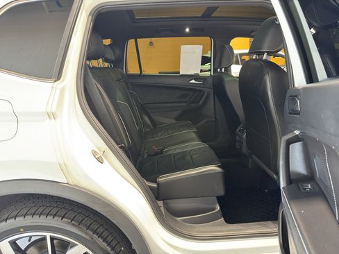 Used 2022 Volkswagen Tiguan SEL R-Line AWD/4WD image 20