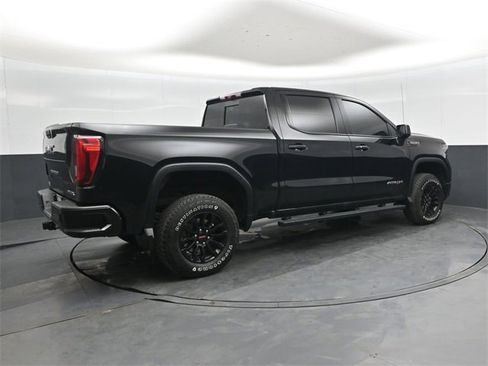 Used 2023 GMC Sierra 1500 AT4X image 4
