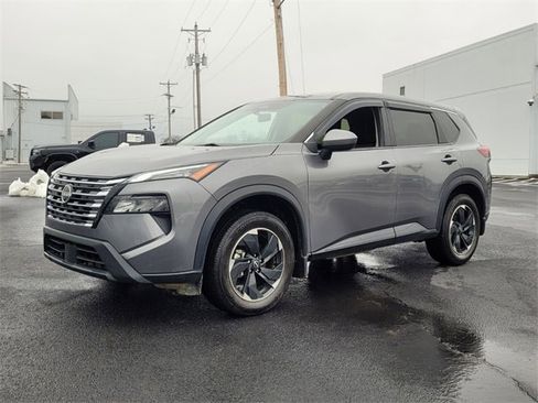 Certified 2024 Nissan Rogue SV image 7