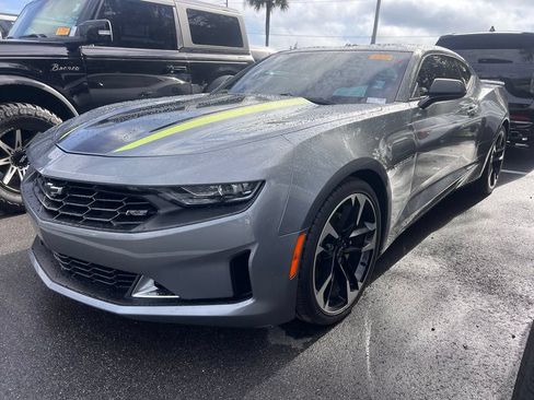 Used 2020 Chevrolet Camaro LT RWD image 2