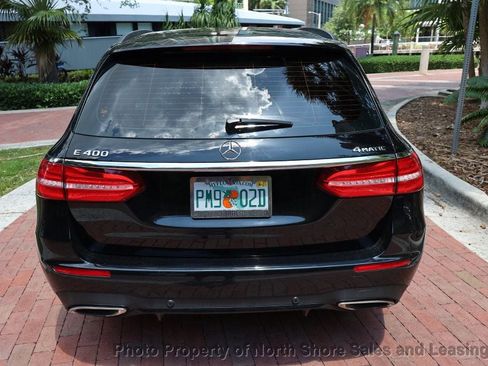 Used 2018 Mercedes-Benz E 400 4MATIC Wagon w/ Premium 2 Package (Q02) image 21