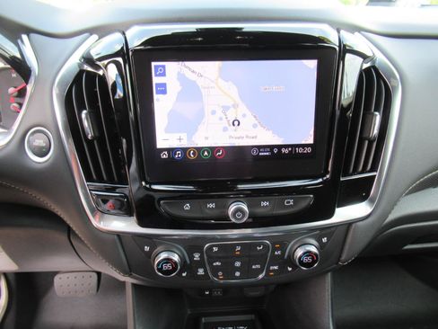 Used 2023 Chevrolet Traverse Premier w/ Redline Edition FWD image 28