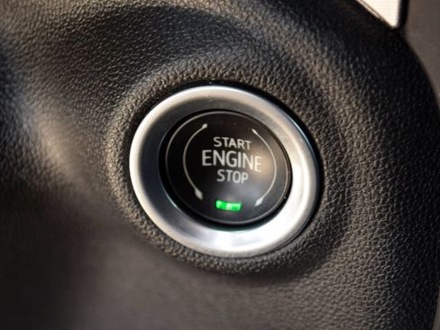 Used 2021 GMC Sierra 1500 Elevation AWD/4WD image 11
