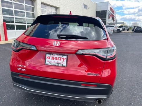 Used 2025 Honda HR-V Sport image 4