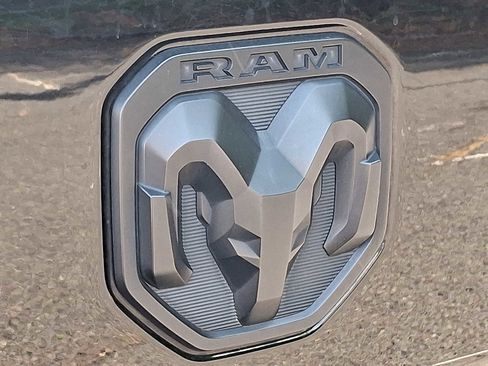 Used 2022 RAM 1500 Big Horn AWD/4WD image 28