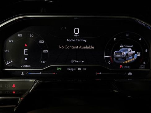 Used 2024 GMC Sierra 2500 SLT w/ SLT Premium Package image 17