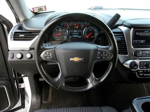 Used 2018 Chevrolet Suburban LS AWD/4WD image 20