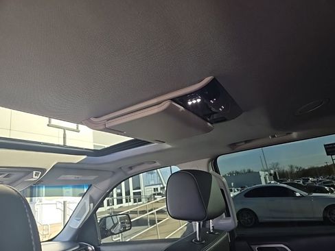 Used 2019 GMC Yukon XL Denali w/ Denali Ultimate Package image 16