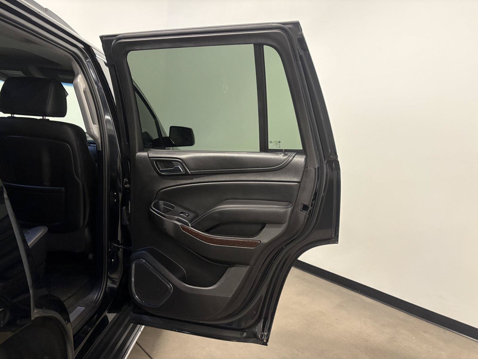 Used 2016 GMC Yukon SLT w/ Open Road Package AWD/4WD image 52