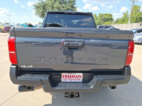Used 2026 Toyota Tacoma SR AWD/4WD image 5