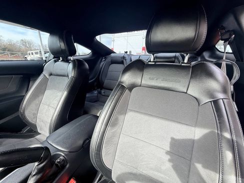 Used 2020 Ford Mustang Shelby GT350 w/ Technology Package image 31