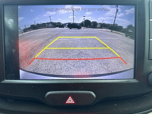 Used 2023 Kia Soul LX FWD image 23